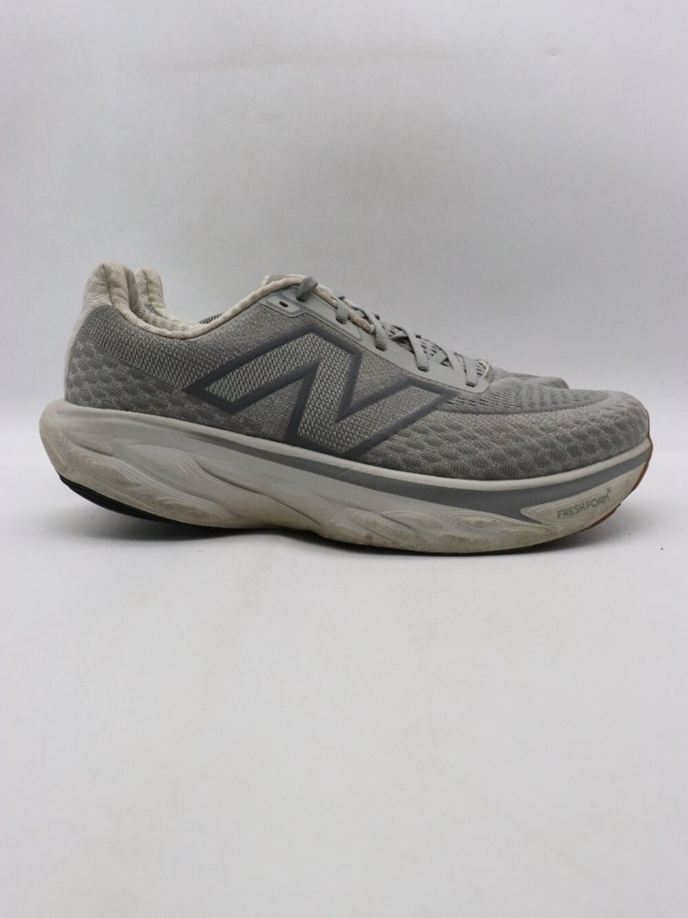 New Balance Fresh Foam X 1080v14 Mens 15 EE Gray White Running Shoes Sneakers
